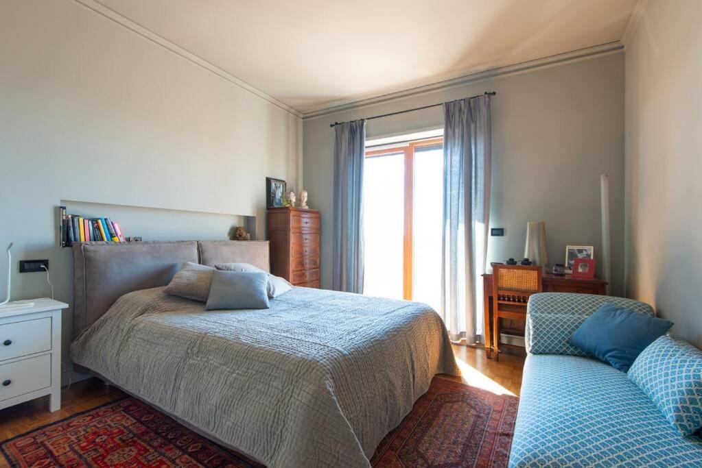 Casa No.Na - Attico Panoramico A Cherasco Bagian luar foto
