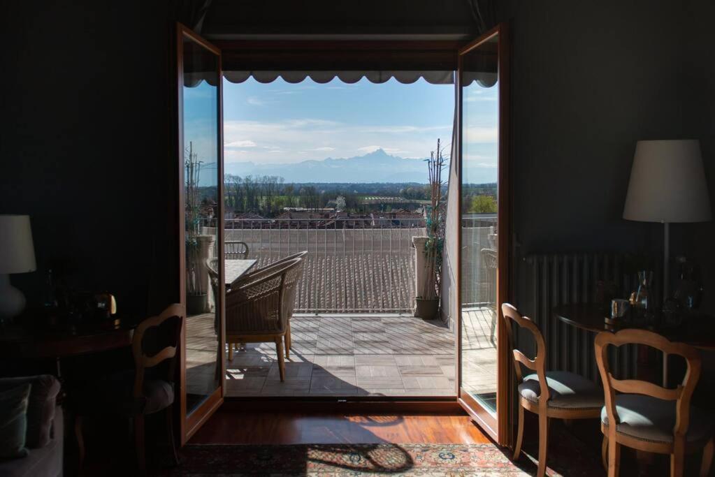 Casa No.Na - Attico Panoramico A Cherasco Bagian luar foto